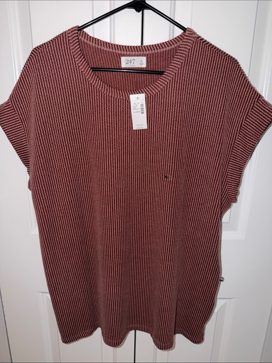 Maurices Tops - Maurices Womens Ribbed Short-Sleeve Top in Rust Pink
